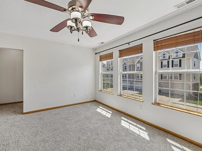 Building Photo - 3180 SW Arlan Ln