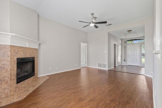 Building Photo - 7915 Redbrush