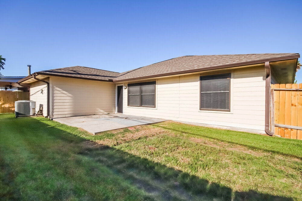 Building Photo - 10815 Malden Dr