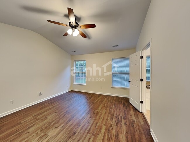 Building Photo - 1421 Juniper Hills Ln