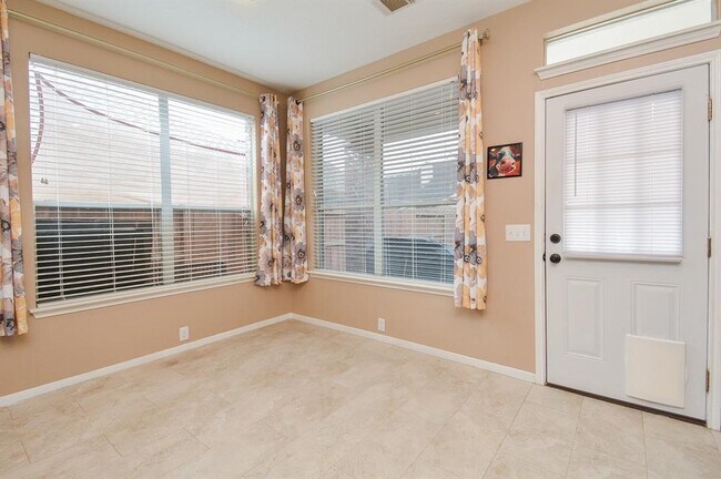 Building Photo - 1410 Hidden Terrace Dr