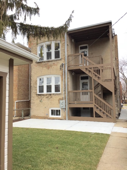 Building Photo - 1846 Wesley Ave