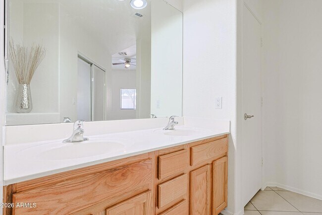 Building Photo - 7993 W Zoe Ella Way