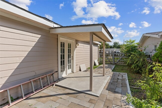 Building Photo - 10613 Chadwick St