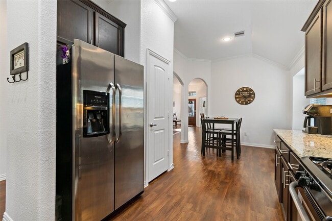 Building Photo - 4927 Applewood Crest Ln