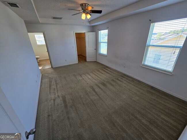 Building Photo - 127 Cedar Cir Dr