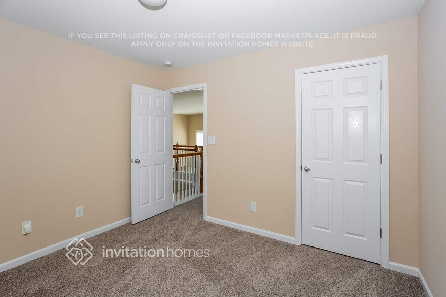 Building Photo - 5817 Lindley Crescent Dr