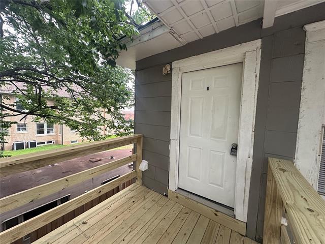 Building Photo - 819 N Marsalis Ave