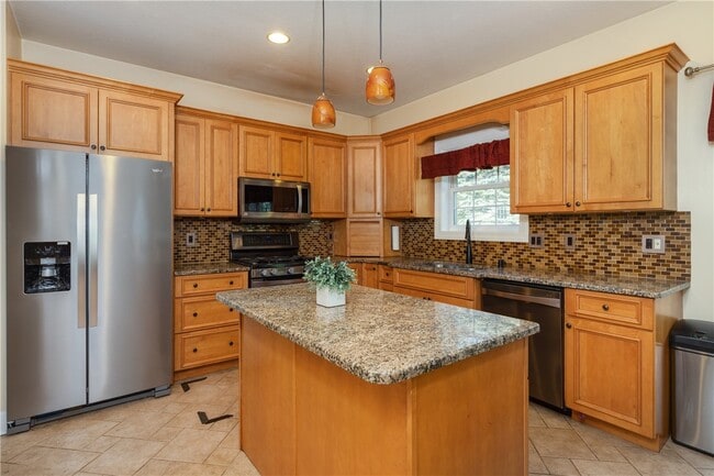 Building Photo - 126 St Andrews Dr