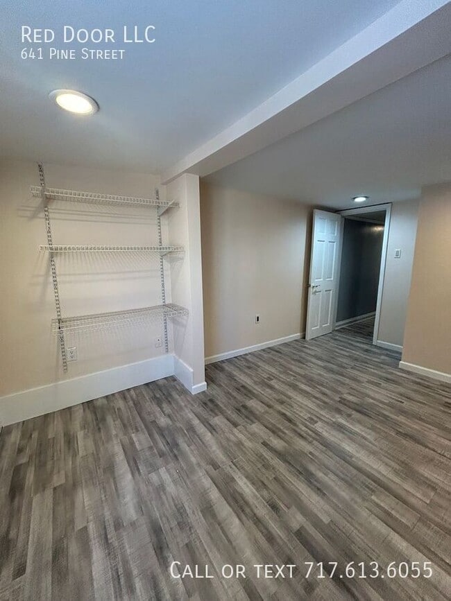 Building Photo - 641 Pine St