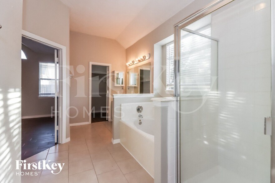 Building Photo - 23831 Spring Dane Dr