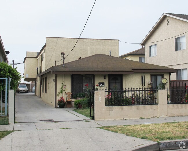Primary Photo - 1560 W 227th St