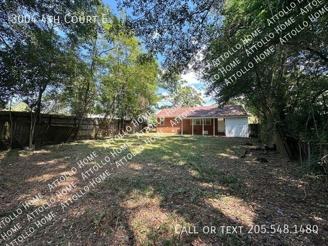Building Photo - 3004 4th Ct E