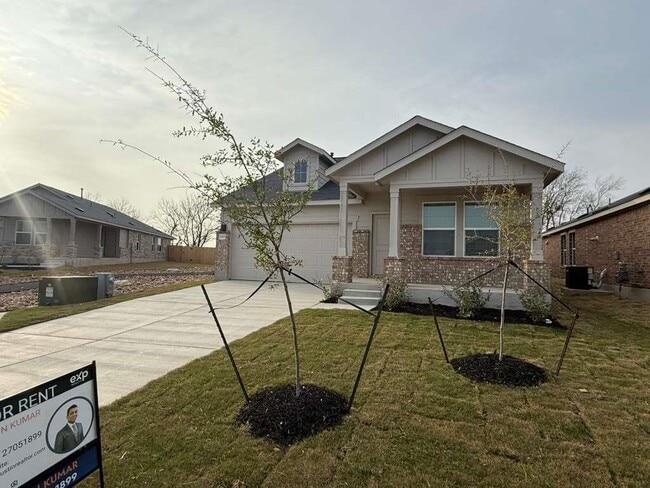 Building Photo - 545 Sormonne Lp