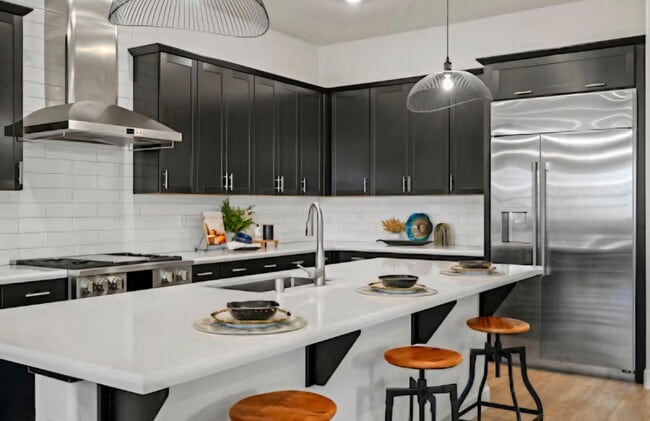 Building Photo - Gorgeous 4 bedroom 3 bath in Northlake