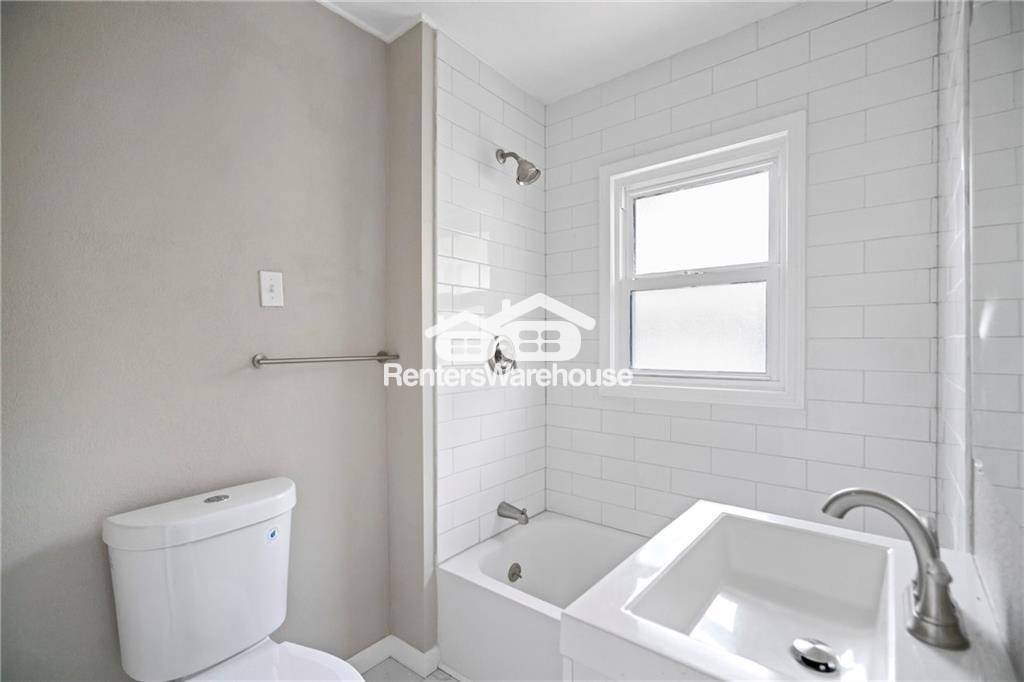 Building Photo - 3408 Mersington Ave