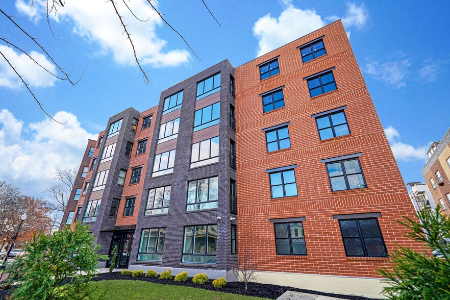 Primary Photo - 1219 K ST NE FLATS