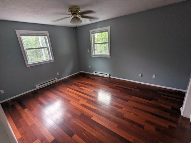 Building Photo - 2224 White Tail Ct