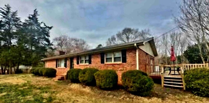 Building Photo - 108 Ivey Dr