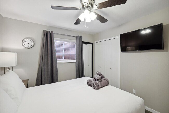 Building Photo - 2914 Flagstone Dr