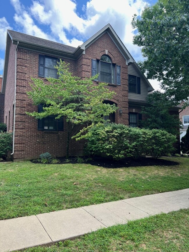 Building Photo - 4204 Nutmeg Dr