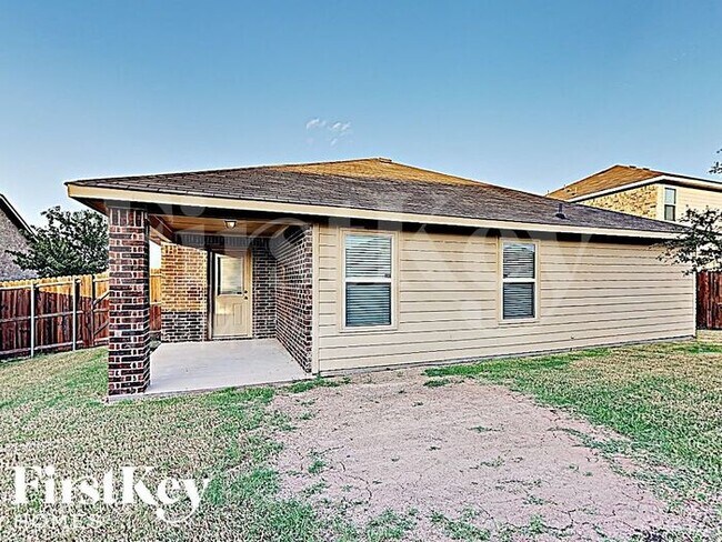 Building Photo - 1413 Waco Turner Dr
