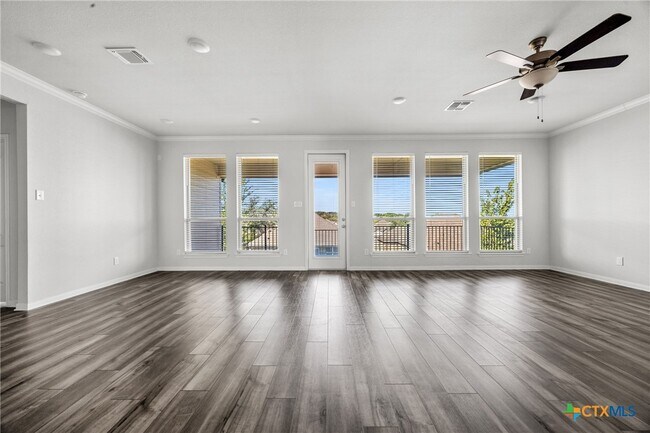 Building Photo - 2265 Wooster St