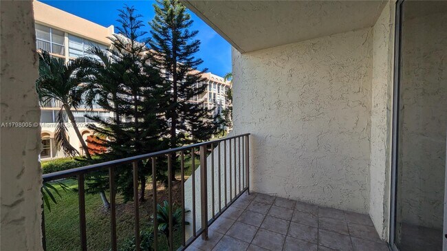 Building Photo - 851 Three Islands Boulevard