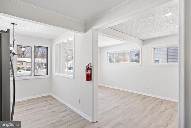 Building Photo - 605 Tait Rd