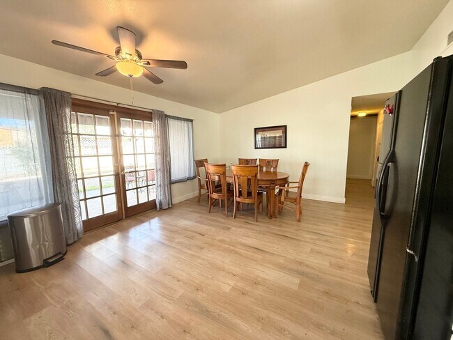 Building Photo - Fully Furnished 4-Bedroom Home in Prime Central Las Vegas Location