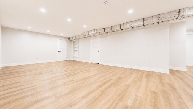 Building Photo - 3660 Native Dancer Dr