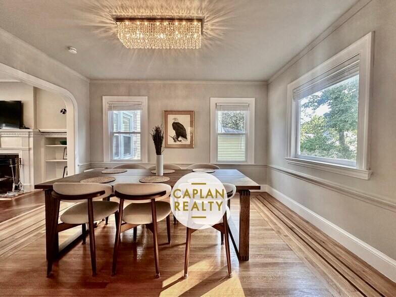 Building Photo - 86 Roydon Rd