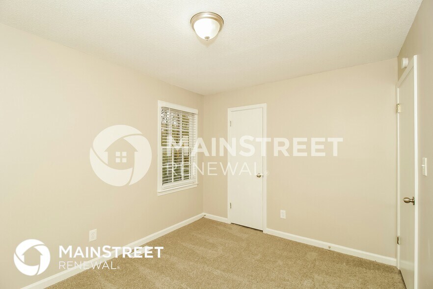 Building Photo - 7729 St James Ct