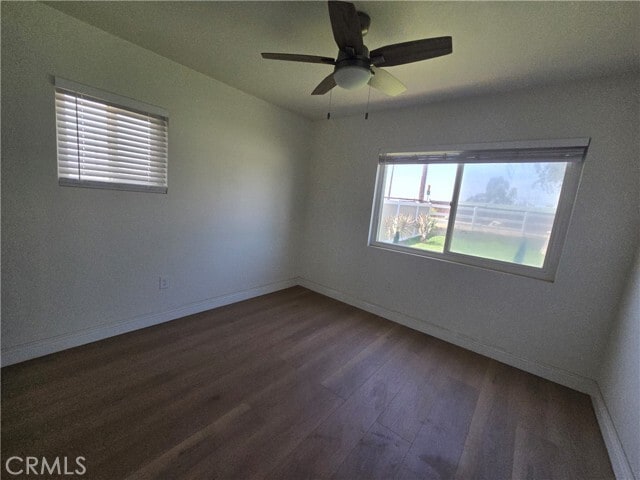 Building Photo - 876 River Dr