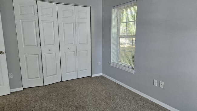 Building Photo - 110 SW 145th Dr