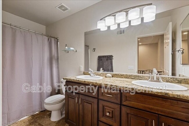 Building Photo - 24136 Victoria Ln