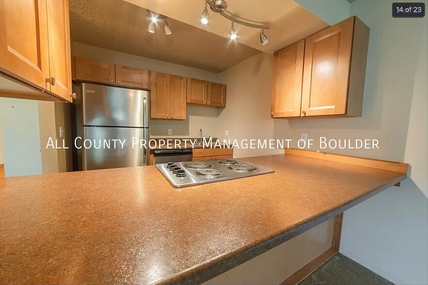 Building Photo - 2707 Valmont Rd