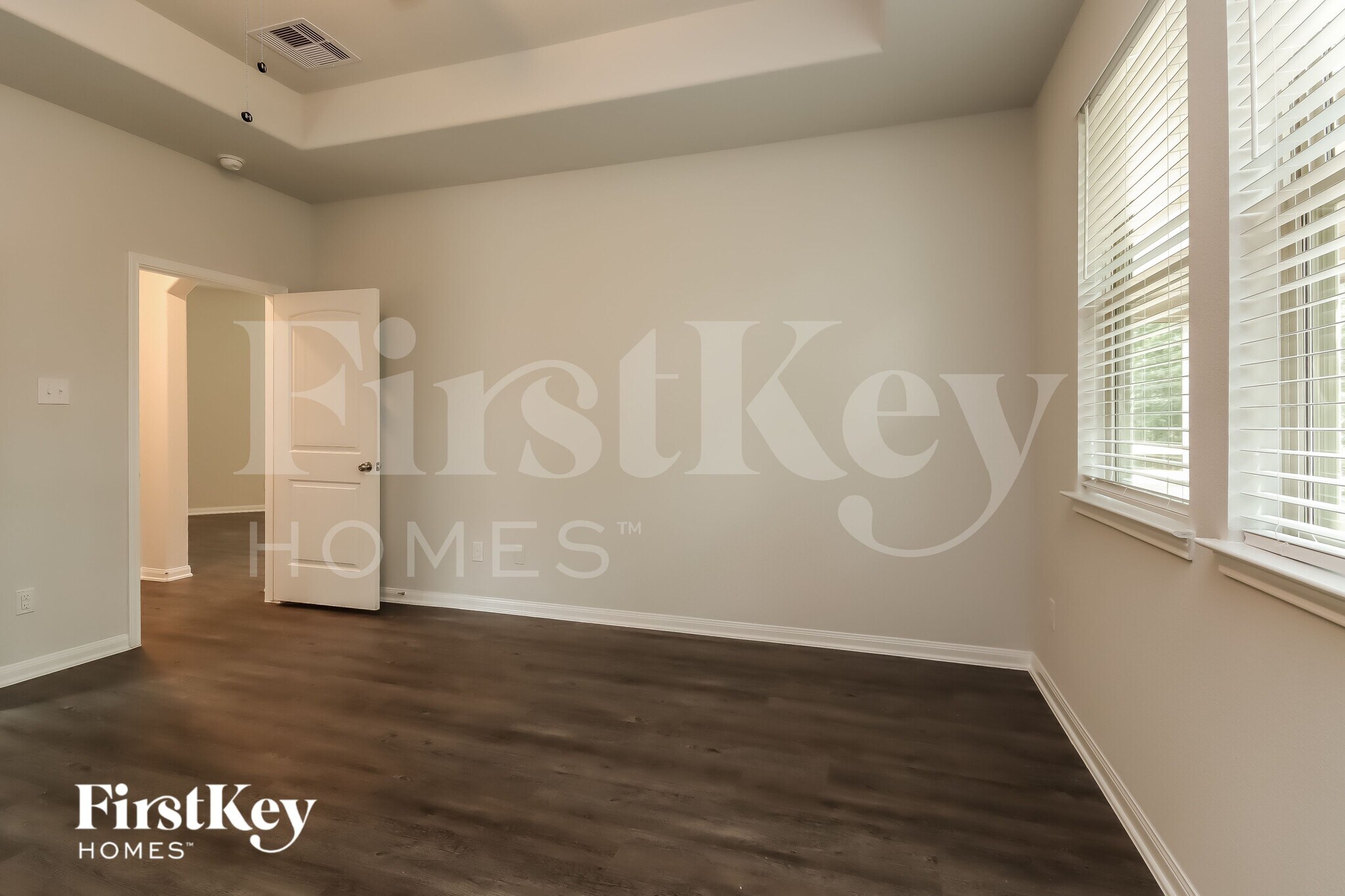 Building Photo - 123 Lk Wy Cir