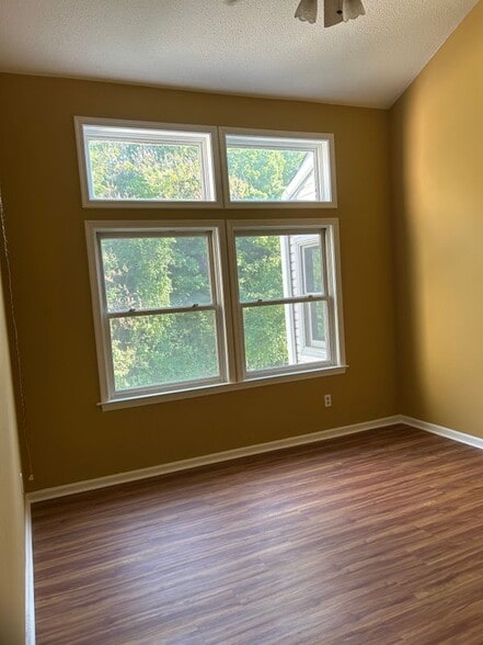 Building Photo - 5211 Birch Cir