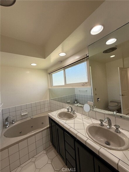 Building Photo - 18836 La Amistad Pl