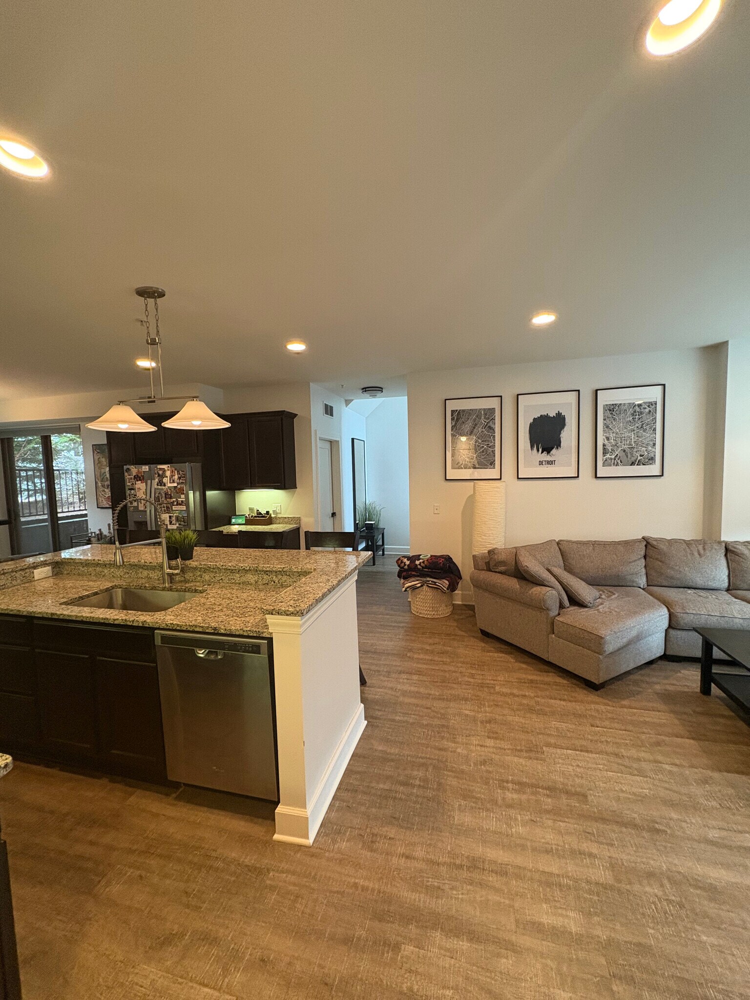 Building Photo - 1250 Diamond Ct