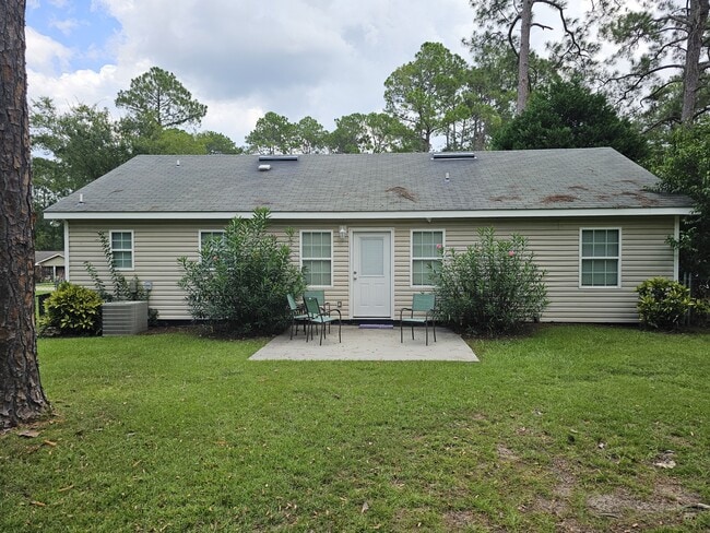 Building Photo - 2602 Davis Ave