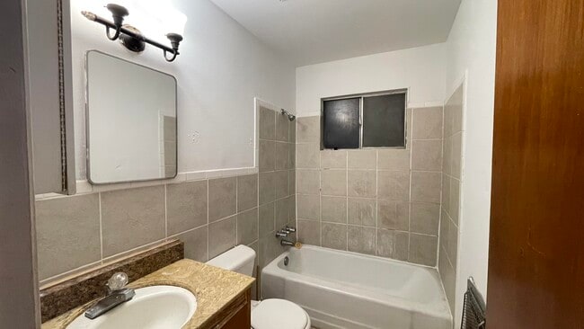 Building Photo - 9224 Montgomery Dr