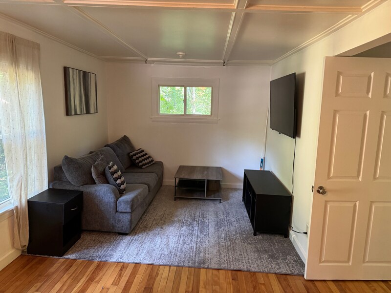 Building Photo - 14 Lothrop St