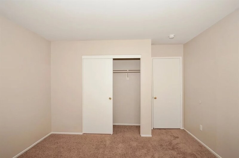 Building Photo - 5434 Ragged Robin Ct