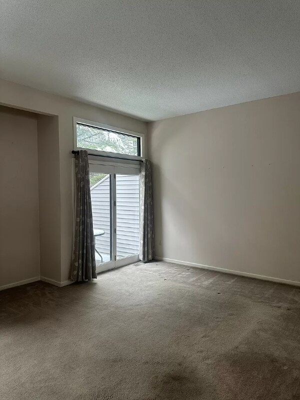 Building Photo - 1807 Mill Pond Dr