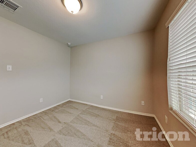 Building Photo - 1607 Katydid Ct