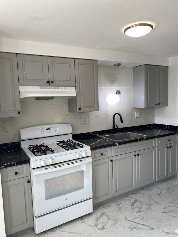 Building Photo - 1387 Quinnipiac Ave