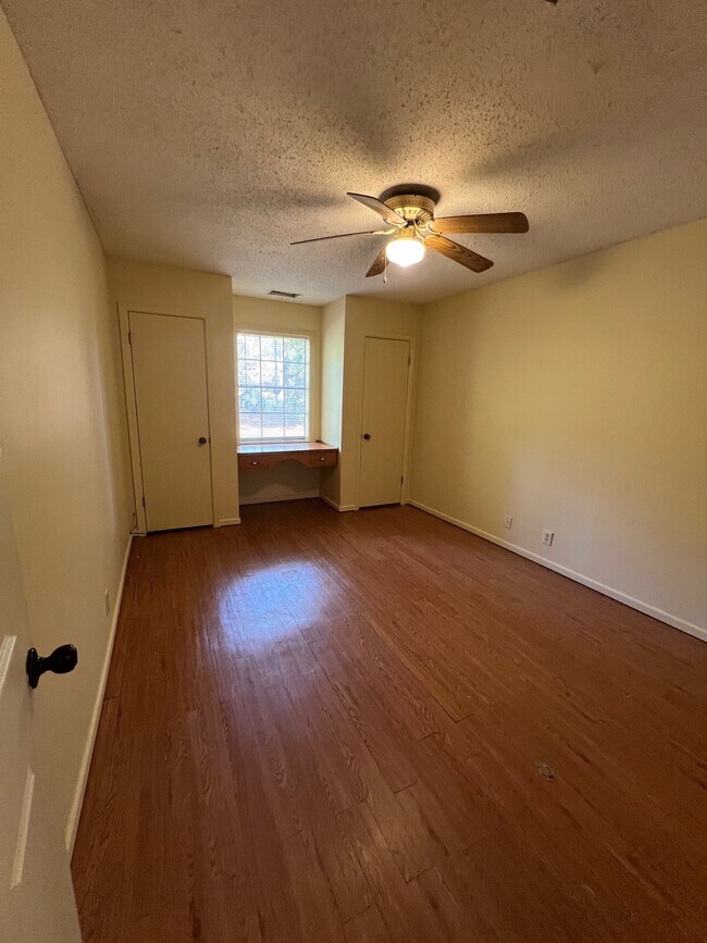 Building Photo - 3209 Hastings Crossing Rd