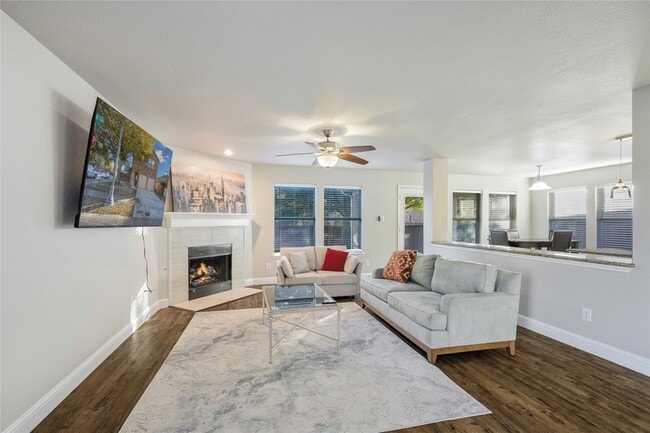 Building Photo - 10101 Benwick Dr